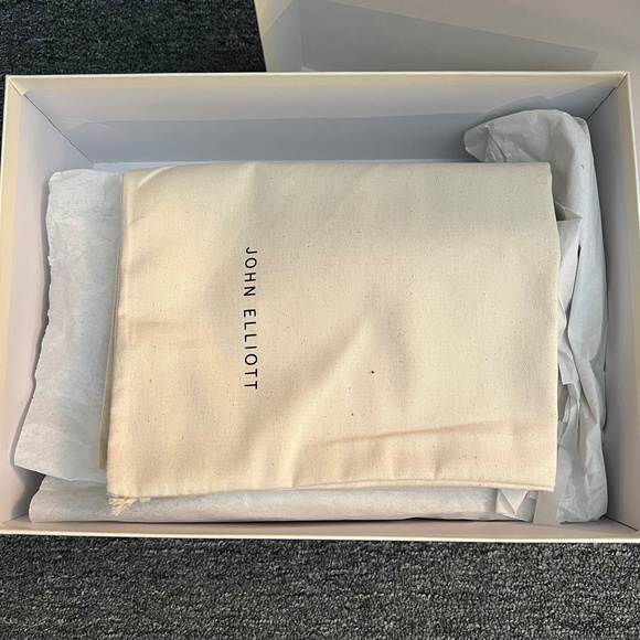 JOHN ELLIOTT Moon Grey Haze Low-Top Seude Slip-On Sneakers 41 NIB 9.5 10 - Picture 10 of 13